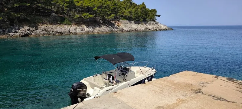 Quicksilver Activ 555 Open - fotografija 2