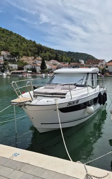 Merry Fisher 895 in Blače